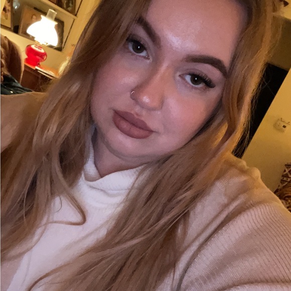 Hi, I’m Jenna! - Picture 2 of 2